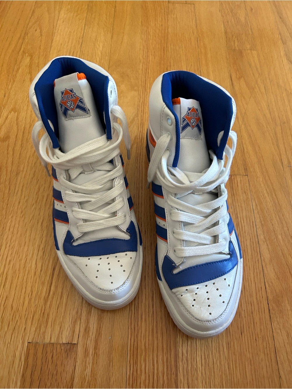 KNICKS colorway, Adidas throwback  ‘Ewing’ style sneakers.